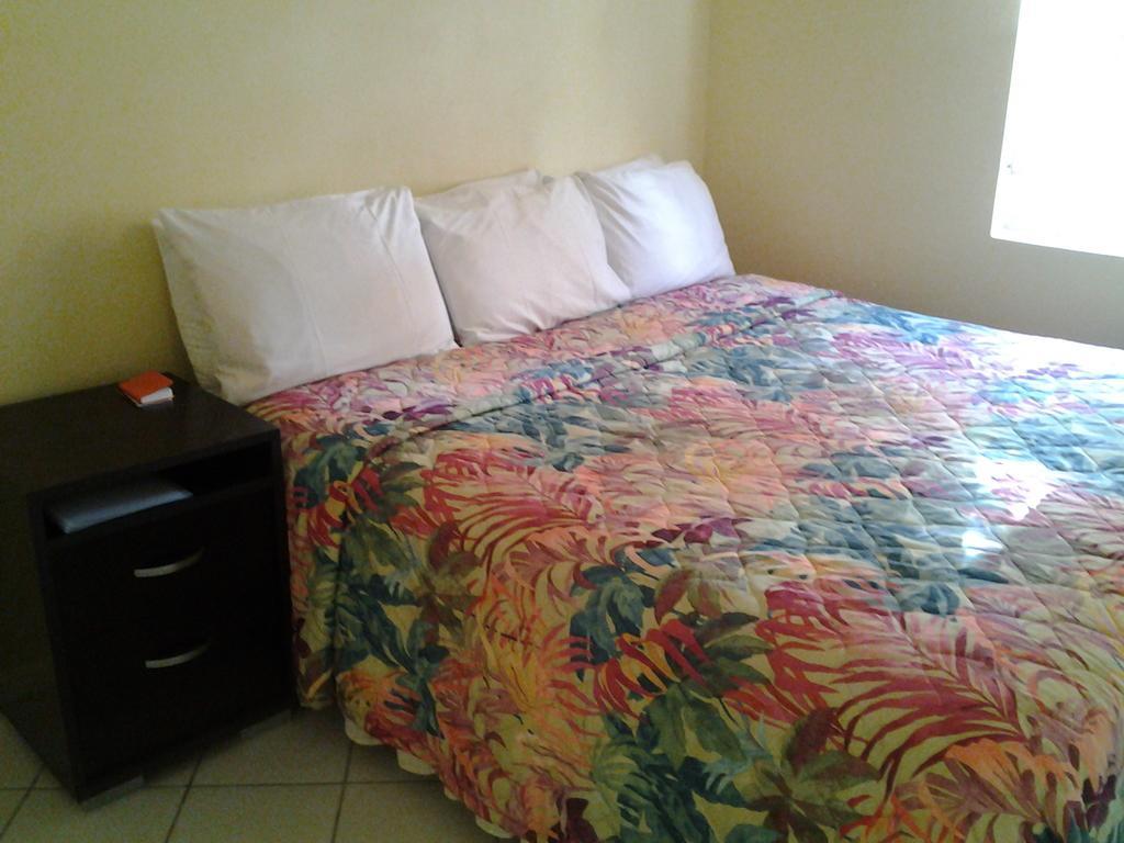 Aupic Paradise Vieux Fort Rum bild